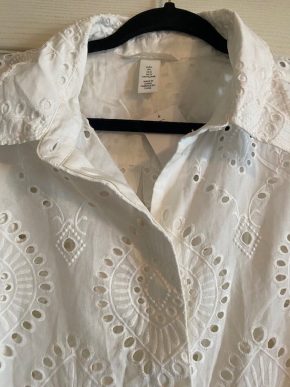 H & M button down blouse - Picture 2 of 3